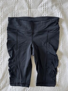 Lululemon Athletica Biker Shorts size 4